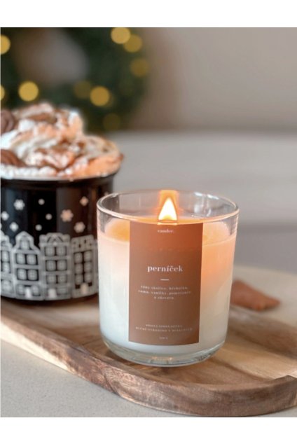 reparáda-vanocni-svicka-pernicek