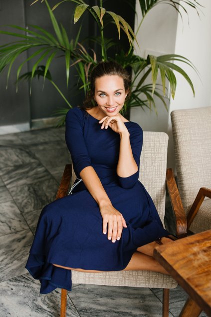 Reparada osudove saty dorothea tmave modra2