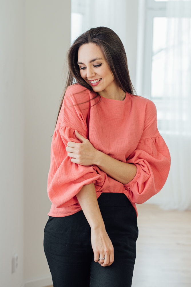 Levně Mušelínová halenka Coco lososová
