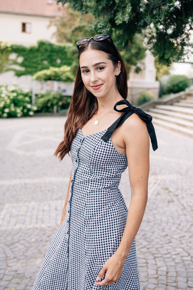 Šaty Grace černobílá kostička Velikost: XS