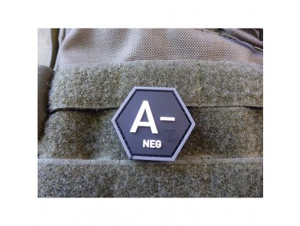 Nášivka hexagon krev A NEG plast ČERNÁ SWAT