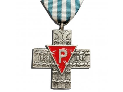 auschwitz cross 1939 1945