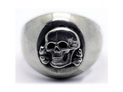 german silver ring with skull