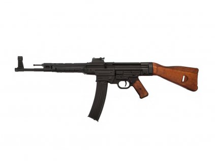 Útočná puška Sturmgewehr 44 bez pásku