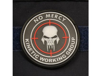 Nášivka NO MERCY - KINETIC GROUP plast ČERNÁ