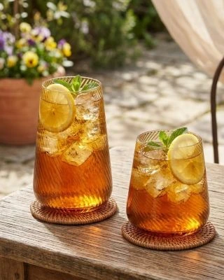 První jarní dny si zaslouží něco opravdu osvěžujícího! ☀️ Připravili jsme si pro vás recept na jednoduchý domácí ledový...