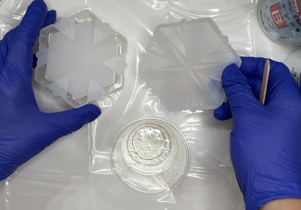 Výroba krabičky z pryskyřice