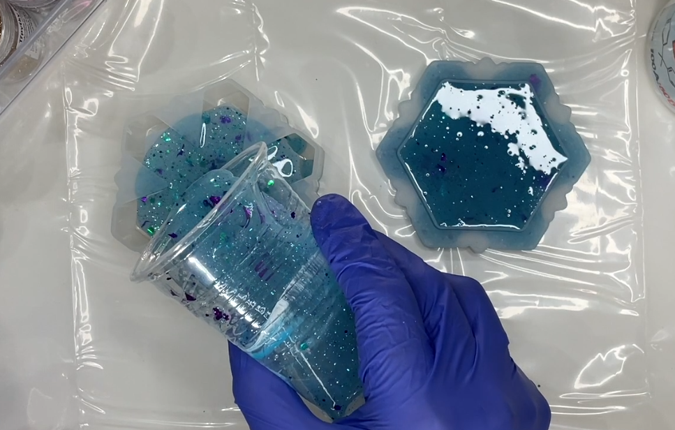 Výroba krabičky z pryskyřice