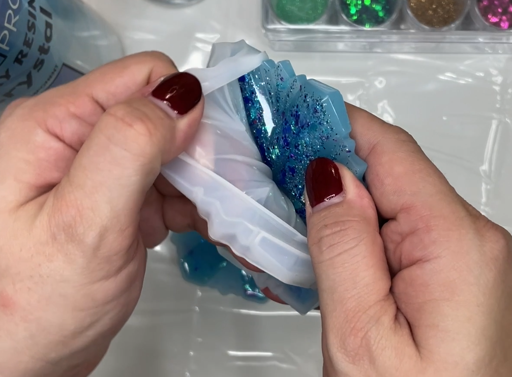 Výroba krabičky z pryskyřice