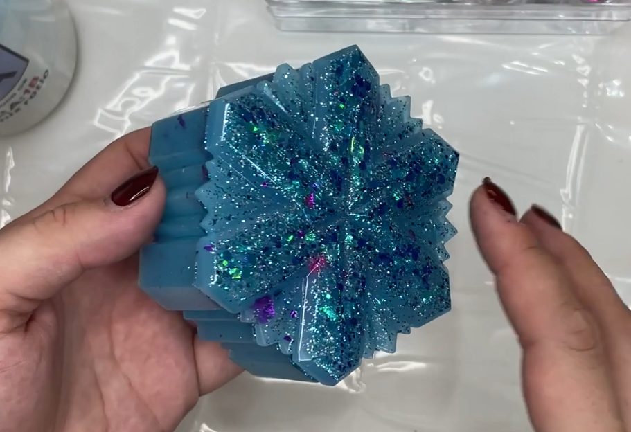 Výroba krabičky z pryskyřice