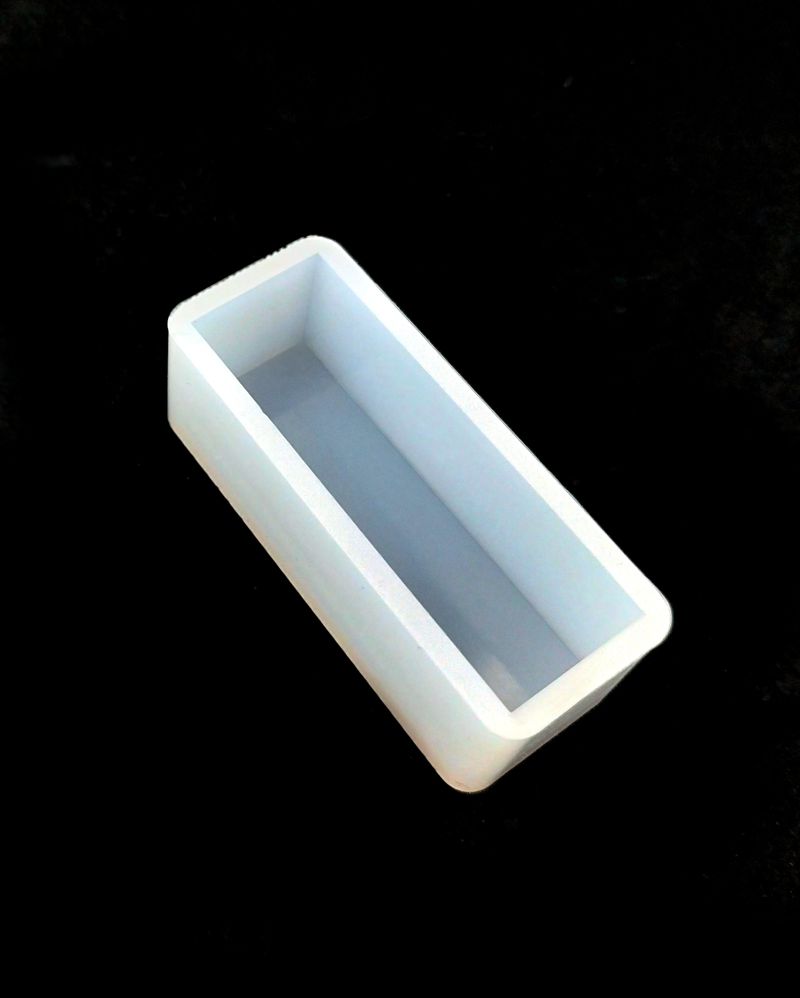 Silikonové formy – malé kvádry Velikost: 2,7 x 6,7 x 2,3 cm