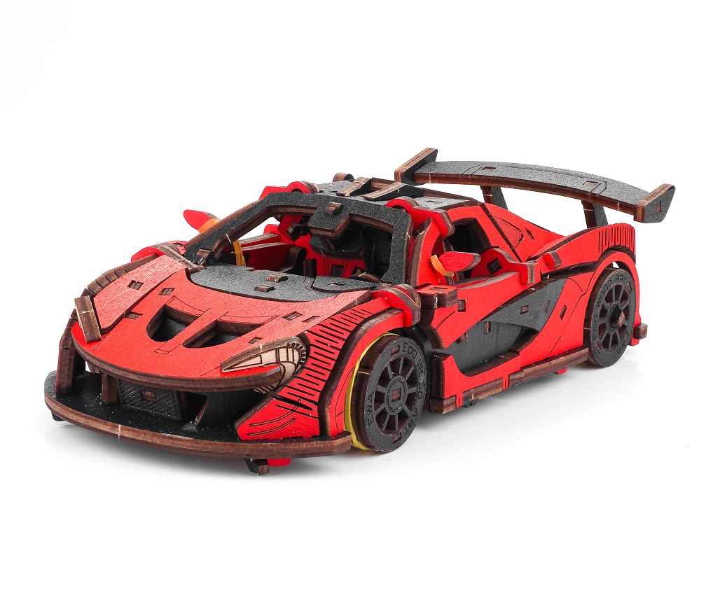 Dřevěná 3D stavebnice — závodní auto červené