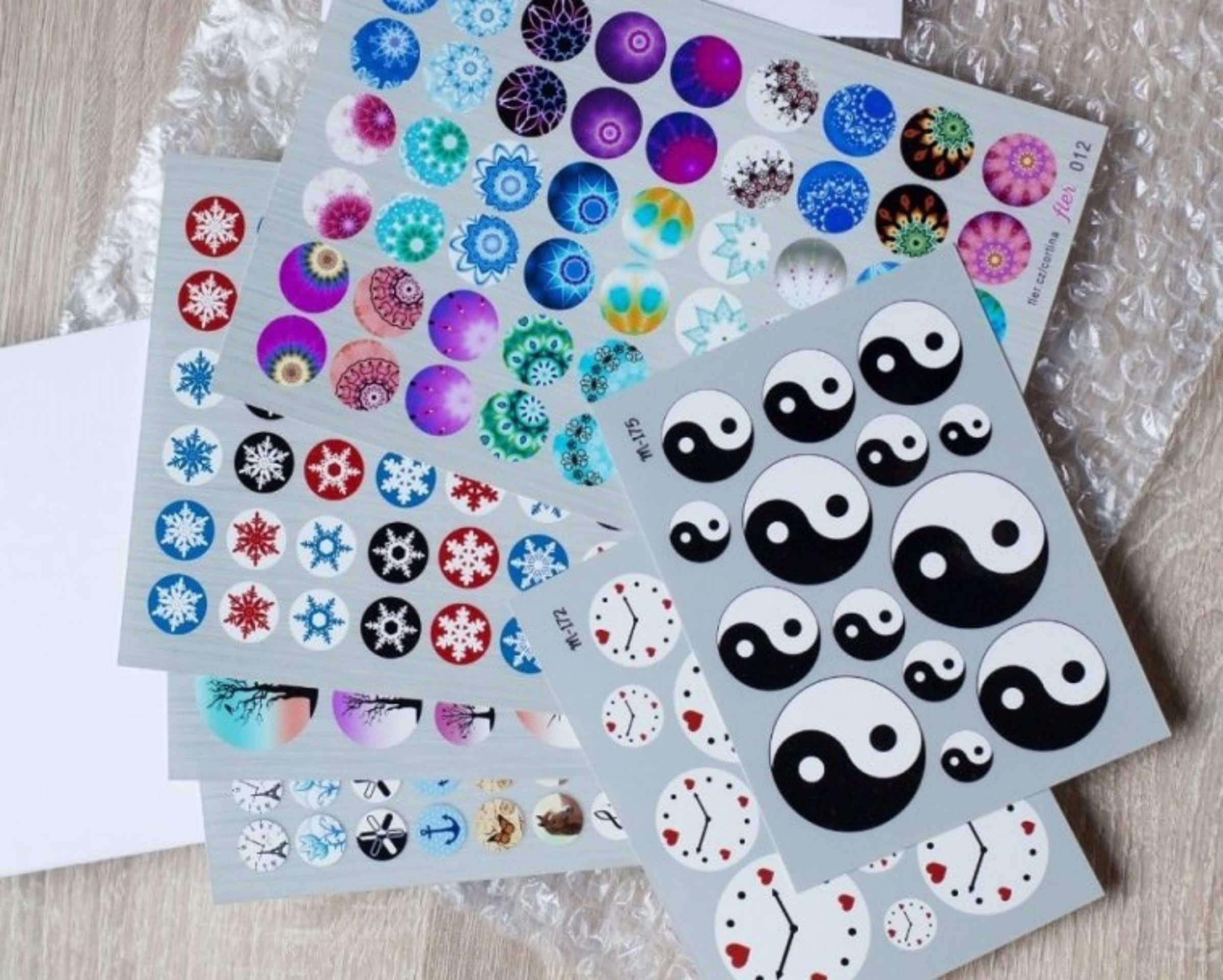 Zoznámte sa s fotomotívmi pre prácu s živicou