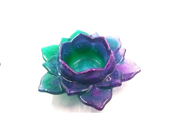 Svietnik z epoxidovej živice