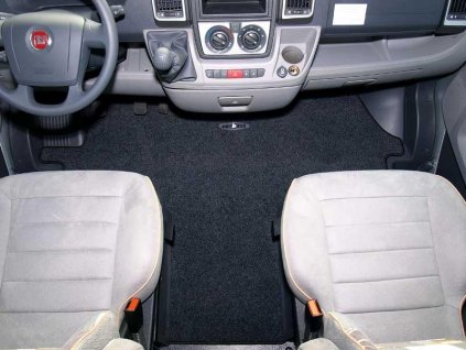 Podlahová rohož do kabiny Mercedes Vito od modelového roku 2014