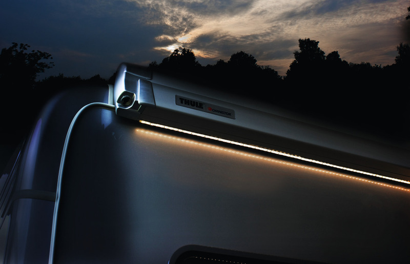 THULE LED světelná páska markýzy Thule, samolepicí - 12V Varianta: 5 m, spodní