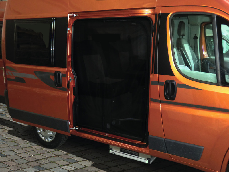 Moskytiéra Carbest pro posuvné dveře pro Fiat Ducato od roku výroby 2007 - vstup vpravo