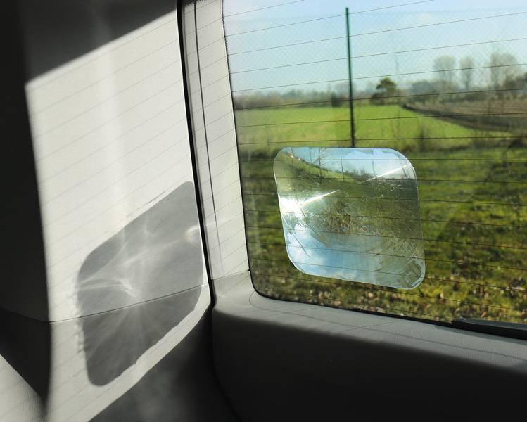 CARBEST Širokoúhlý objektiv (20x25) pro lepší výhled dozadu