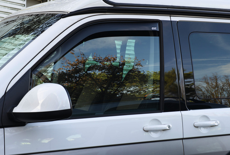 CARBEST Okenní deflektor proti dešti a větru pro VW Caddy IV od roku 2015