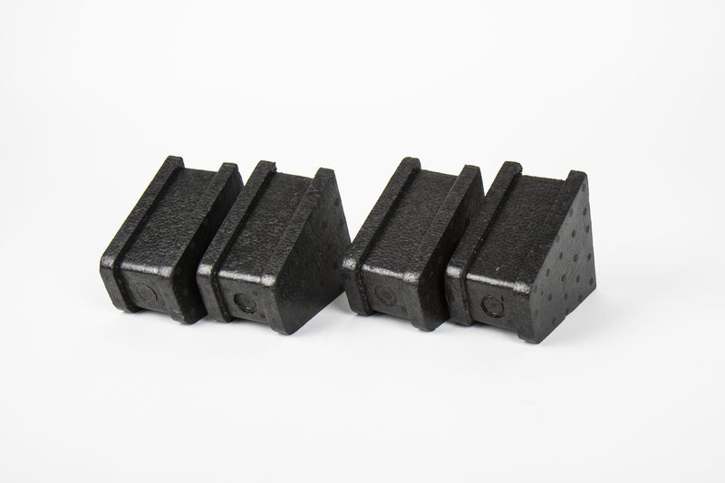 REIMO TENT Ochrana vnější části karavanu před oděrem při použití přístřešku Varianta: 928643