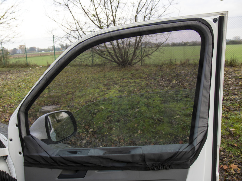 Moskytiéra Carbest na magnety pro různá vozidla Varianta: VW Crafter - okna kabiny