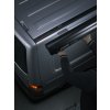 Markýza Thule Omnistor 5102 pro VW T5/T6 s C-lištou na vozidle