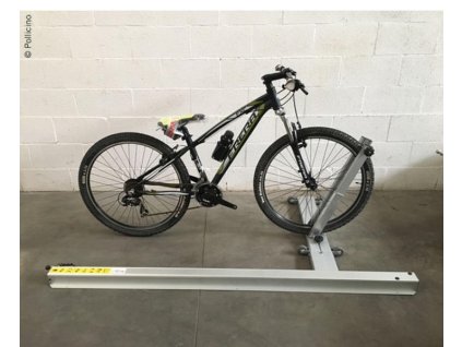 216844 zatahovani kol pro 2 jizdni kola manualni pro zadni garaz