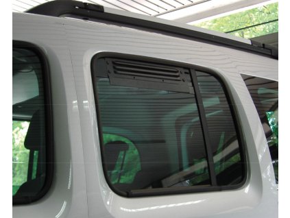 217783 vetraci mrizka pro zadni okno renault kangoo mb citan