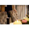10553 3 zidle chesterfield do romantickych provozoven ressed