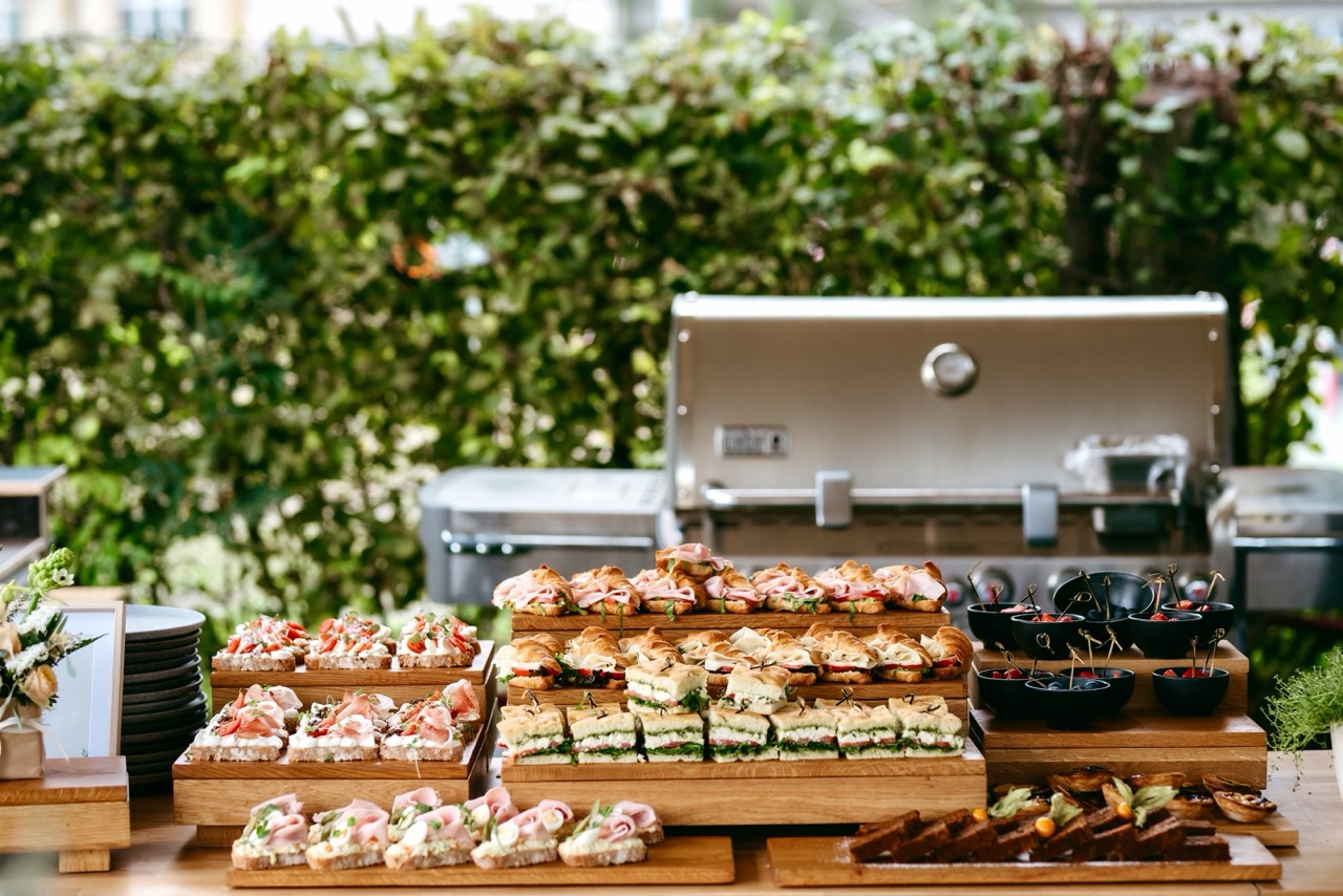 Jak naplánovat catering na jakoukoli akci