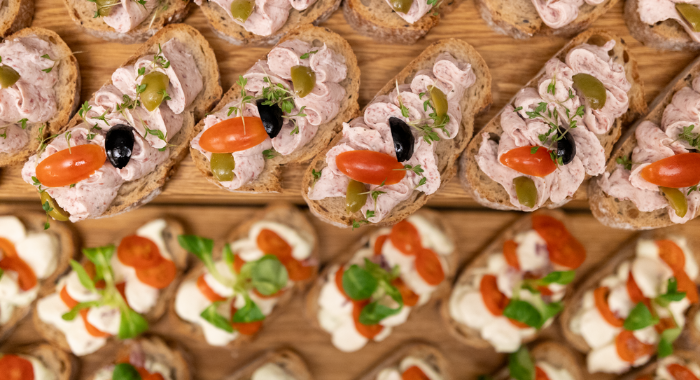 Chlebíčky a finger food na novoroční akci