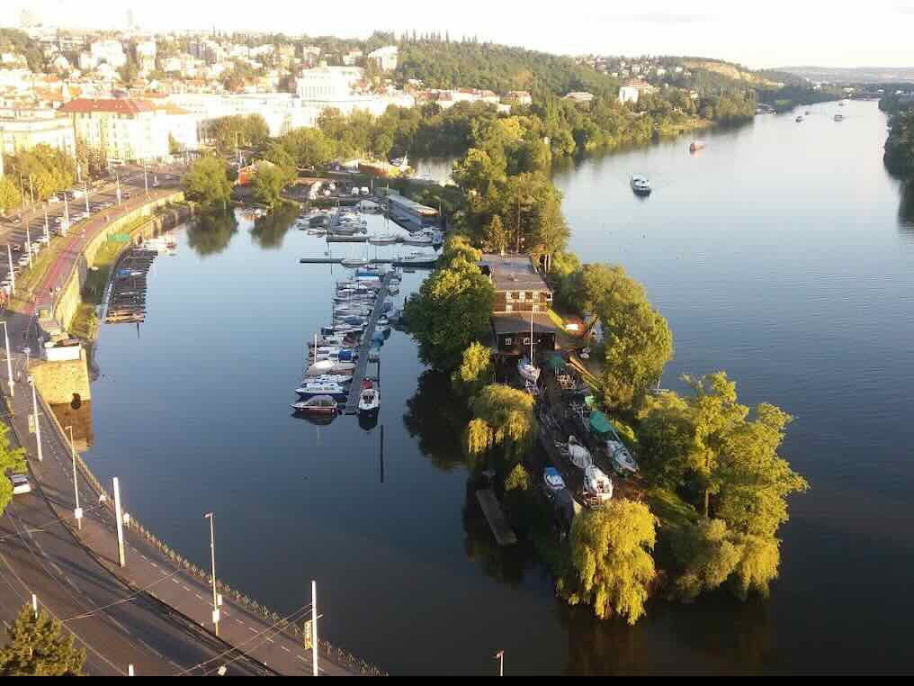 Výhled na Vyšehrad od Podolky