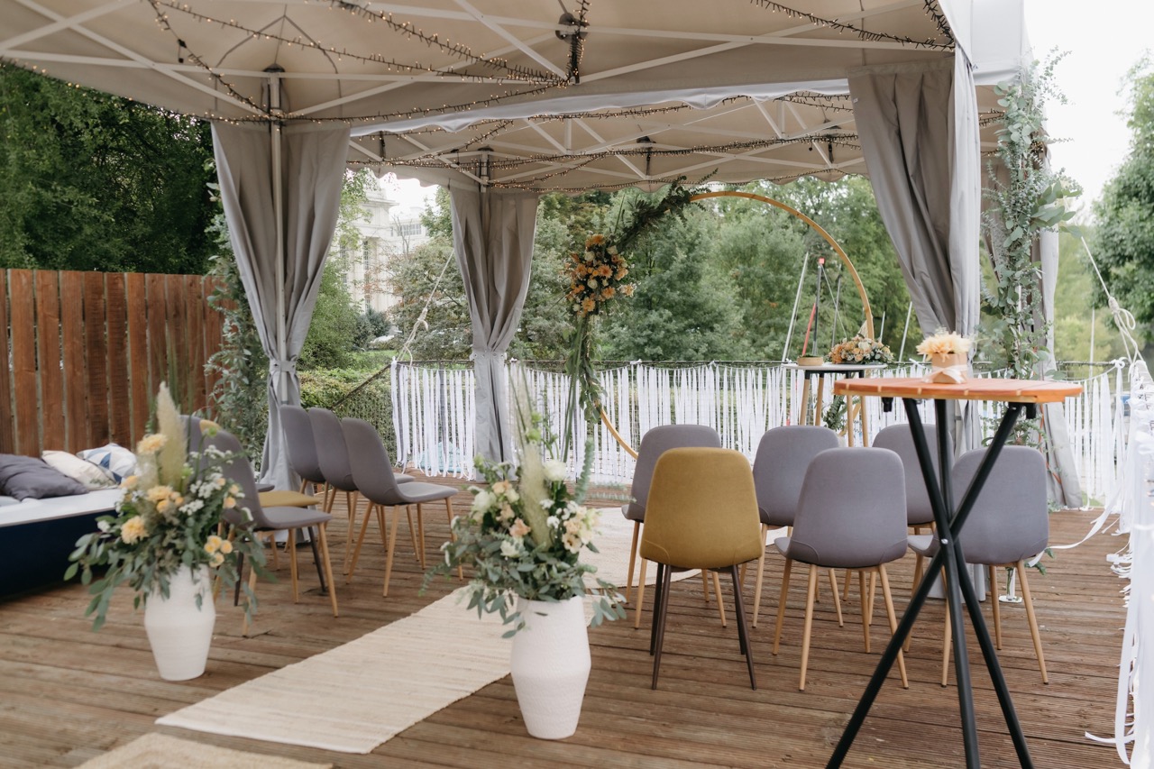 Svatba v klubovně YC CERE – výhled na Vltavu