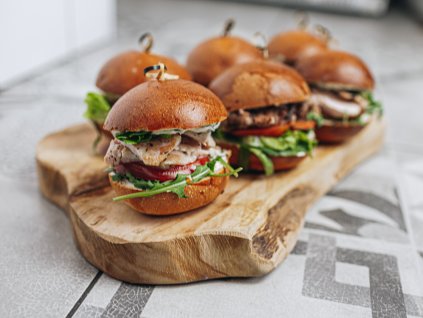 18ks MINI BURGERU