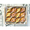Croissanty s malinovým a pistáciovým krémem jako sladký svatební catering Podolka