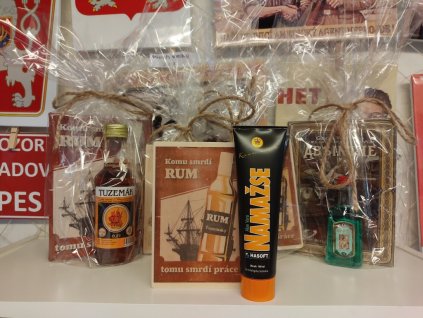 Retro sada, rumový krém na ruce + dřevěná pohlednice