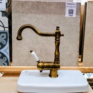 Retro klasika v pákovém pojetí. Představujeme retro pákovou baterii Slezák RAV Labe L508.0/8 — dostupnou hned ve třech...