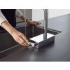Hansgrohe M81 Drezová batéria Aquno Select s výsuvnou koncovkou a plochým sprchovým prúdom, sBox, vzhľad nehrdzavejúcej ocele 73830800-HG