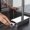 Hansgrohe M81 Drezová batéria Aquno Select s výsuvnou koncovkou a plochým sprchovým prúdom, chróm 73837000-HG