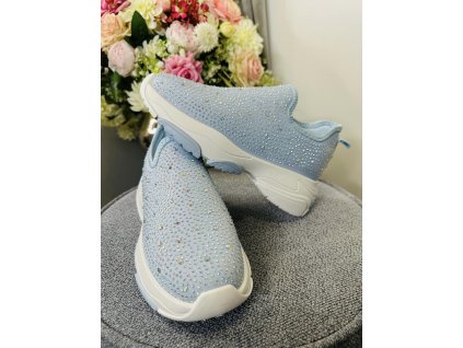 Modré topánky s platformou a kamienkovým dekorom