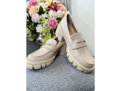 Béžové dámske mokasíny na opätku
