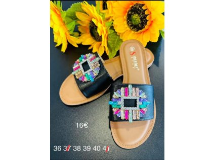 Čierne šľapky s farebnou ozdobou