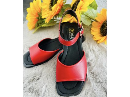 Pohodlné sandále červené