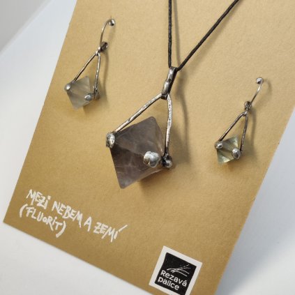 Set Mezi nebem a zemí II.