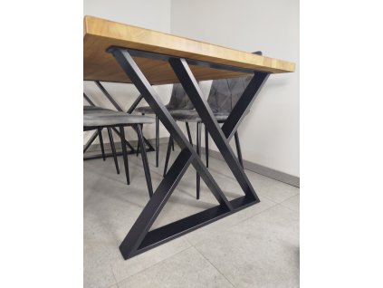 Stolová podnož v tvare Z