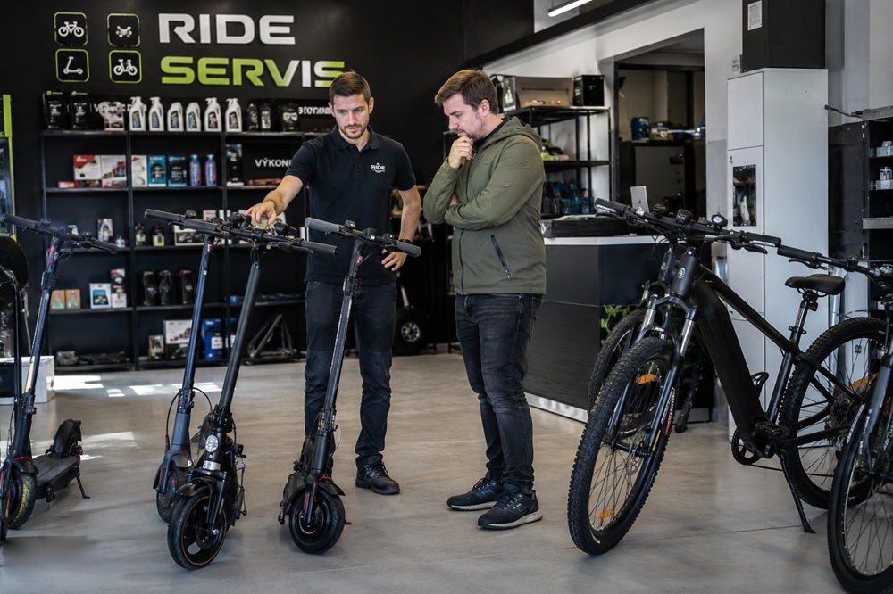 Jak vybrat správnou elektrokoloběžku nebo elektrokolo?