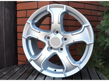 Alu kola design Suzuki 16x6,5 5x114,3 ET45 60,1 stříbrné