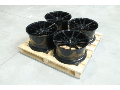 Set of JR21 20x10 ET20 + 20x11 ET43 5x120 Gloss Black (PCD 5x120, ET 20)