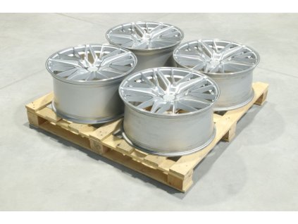 Set of JR38 21x9,5 ET35 + 21x10,5 ET35 5x112 Silver Machined (PCD 5x112)