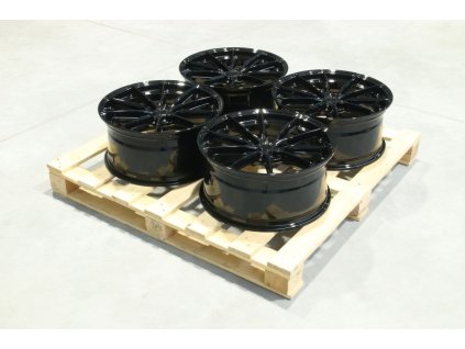 Set of JR37 19x8,5 ET35 5x120 Gloss Black (PCD 5x120, ET 35)